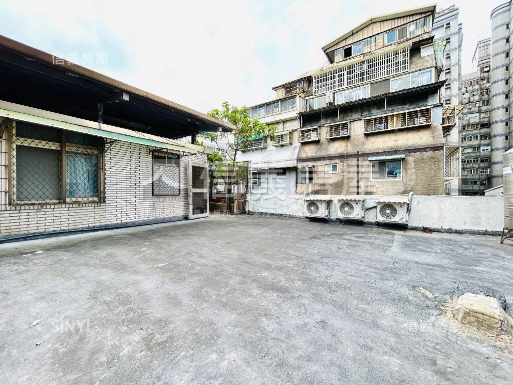 專任錦州街邊間電梯頂加房屋室內格局與周邊環境