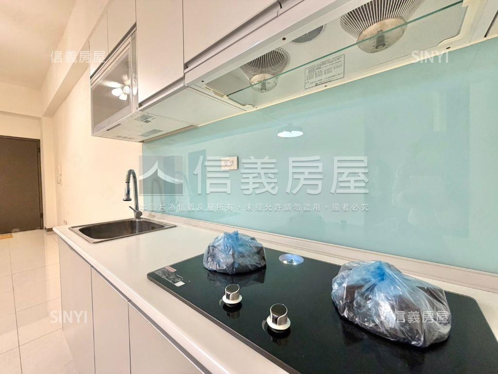 潤隆一樓庭院戶三房平車房屋室內格局與周邊環境