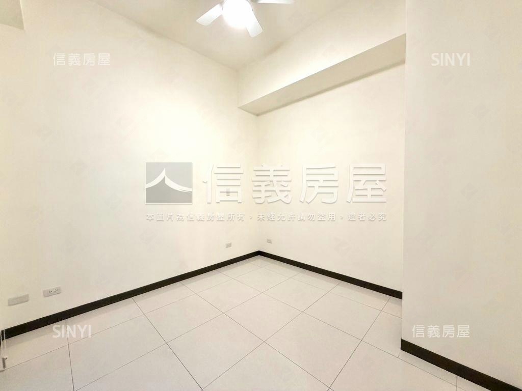 潤隆一樓庭院戶三房平車房屋室內格局與周邊環境