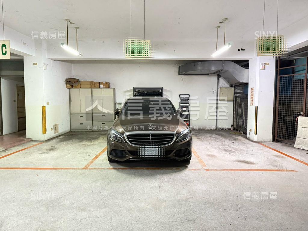 景觀＊露臺花園樓中樓房屋室內格局與周邊環境