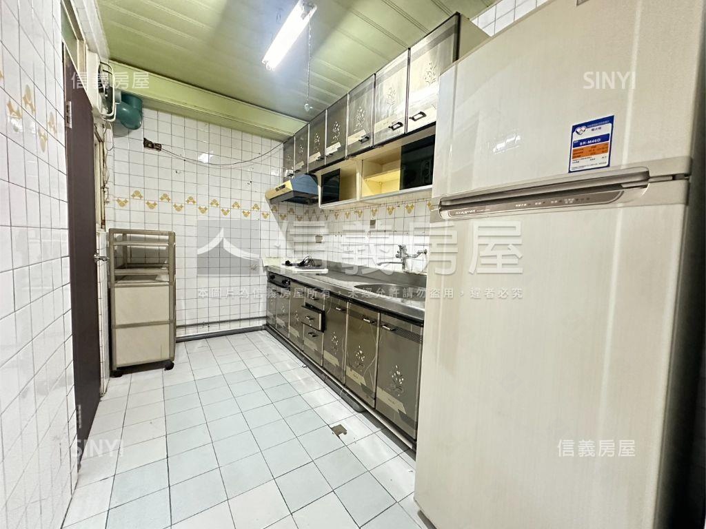 榮星花園旁邊間三樓房屋室內格局與周邊環境