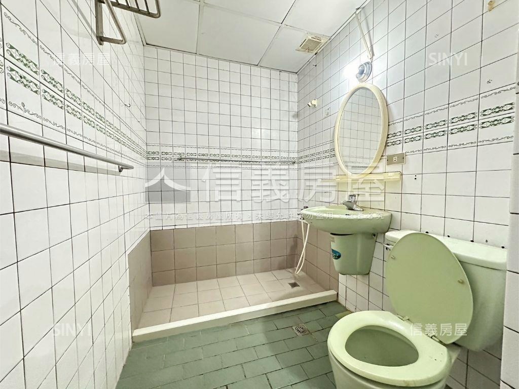 榮星花園旁邊間三樓房屋室內格局與周邊環境