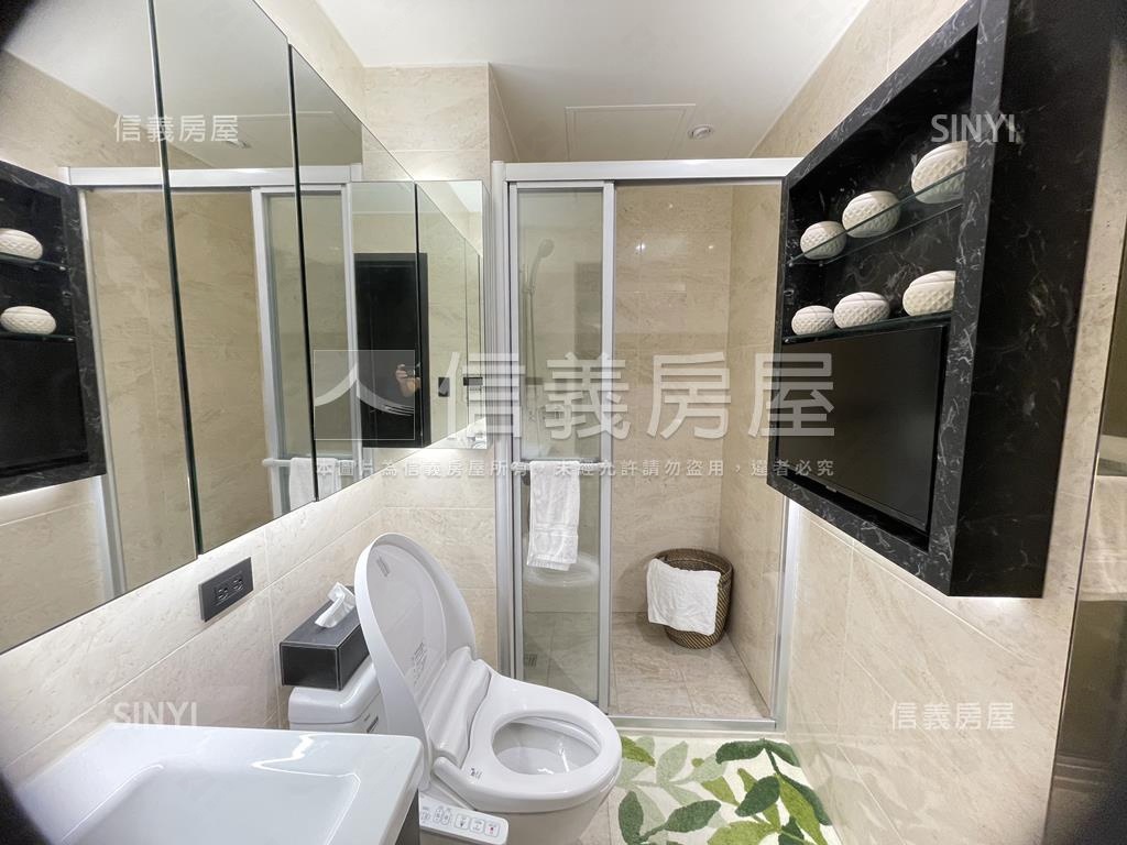 精裝次頂樓博克萊２房平車房屋室內格局與周邊環境