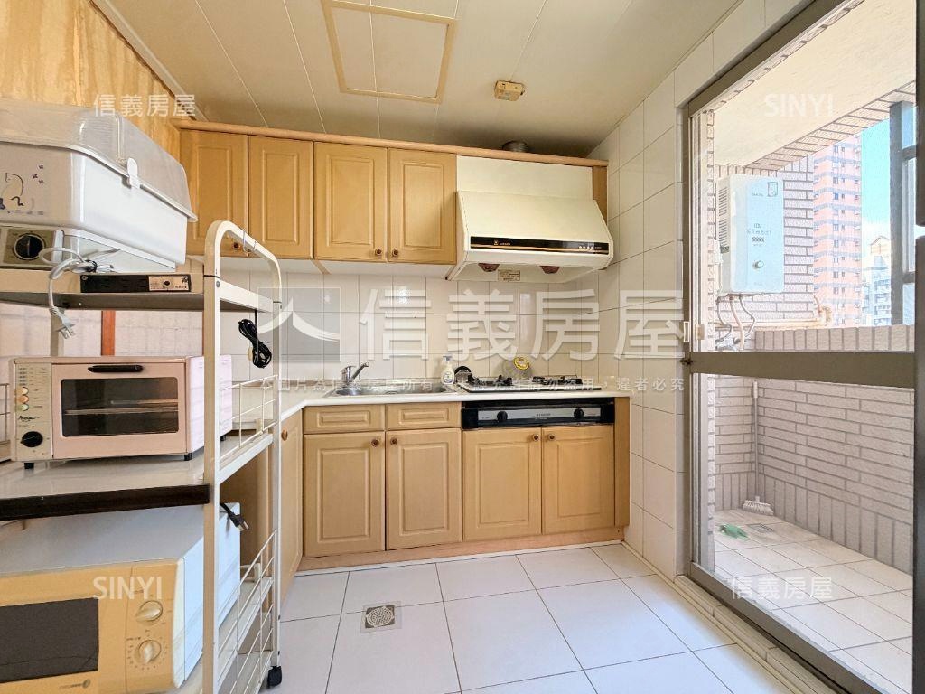 摩登歐洲大一房房屋室內格局與周邊環境