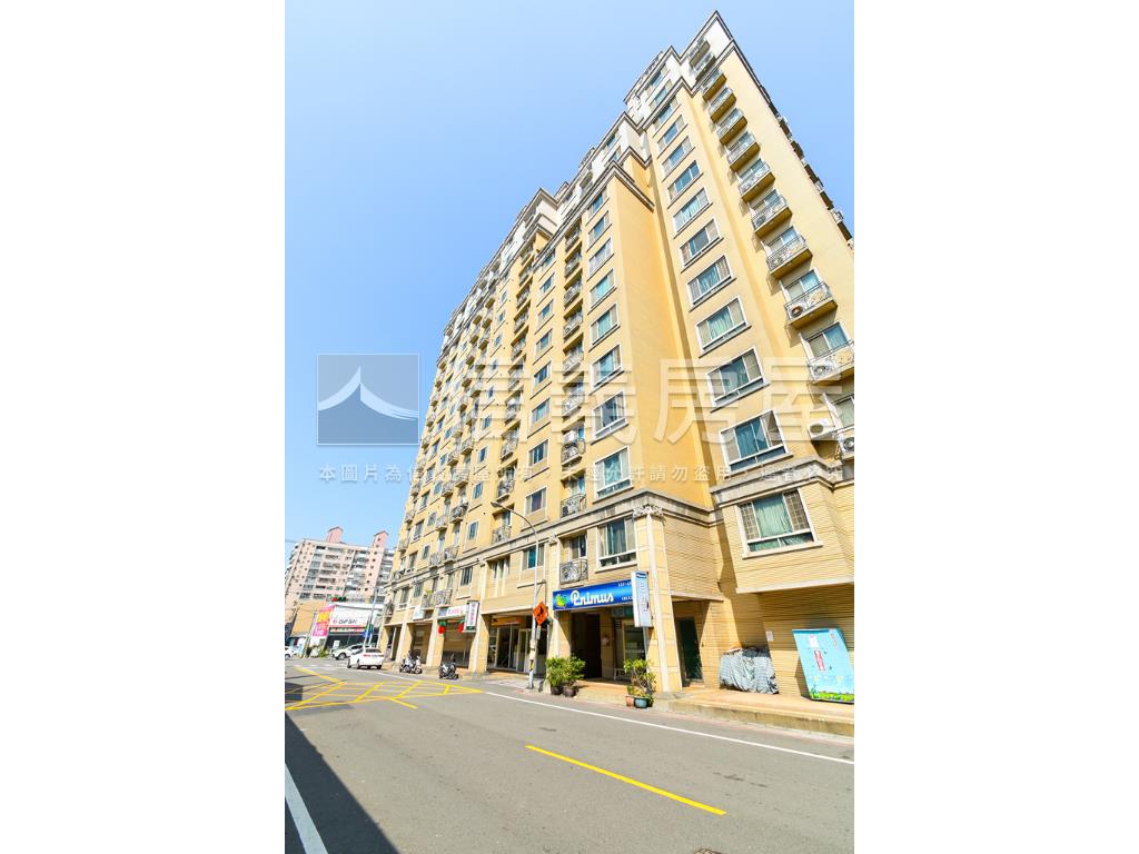 世紀風華三房車位房屋室內格局與周邊環境