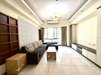 世紀風華三房車位