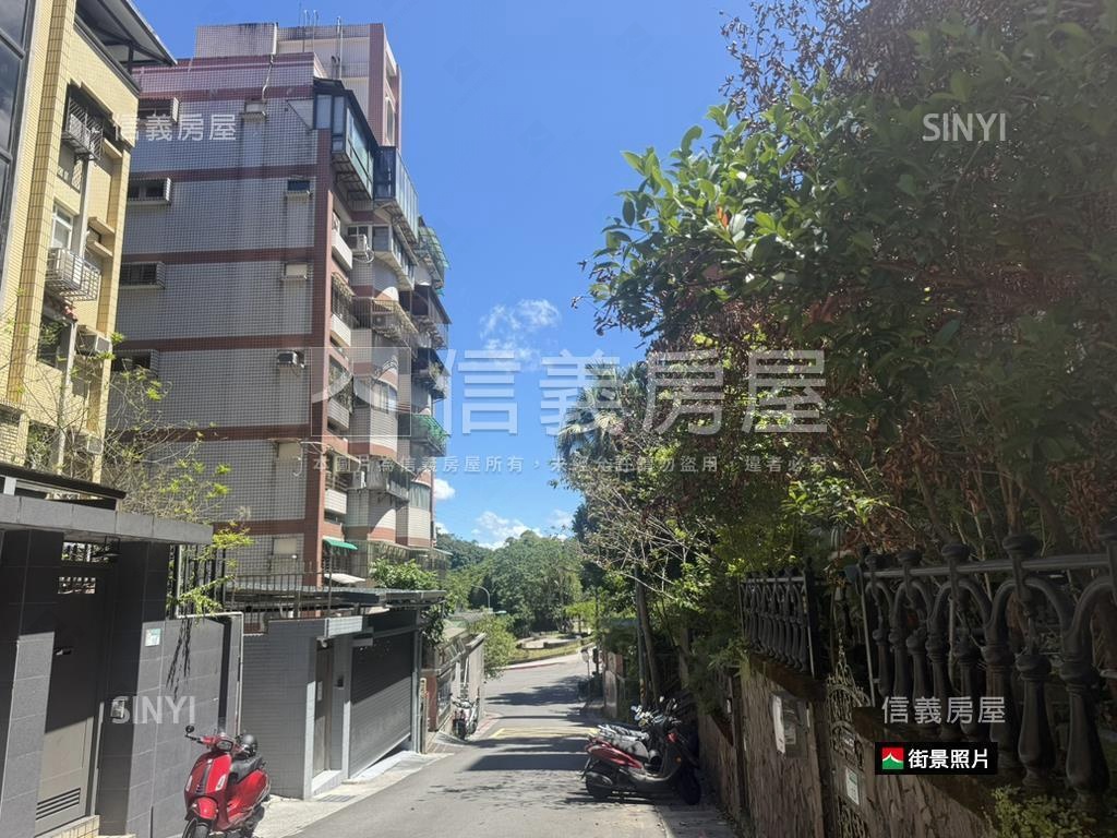 方正邊間三房華廈房屋室內格局與周邊環境