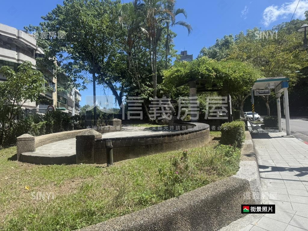 方正邊間三房華廈房屋室內格局與周邊環境