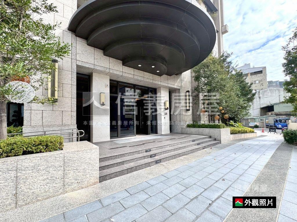 近朝馬高樓精裝三房雙平車房屋室內格局與周邊環境