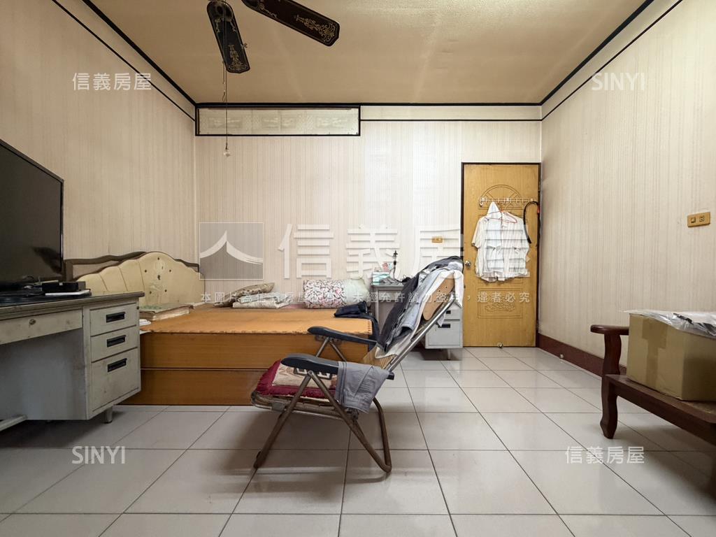 仁德採光佳店住透天房屋室內格局與周邊環境