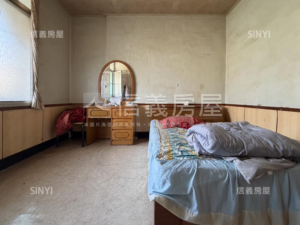 仁德採光佳店住透天房屋室內格局與周邊環境