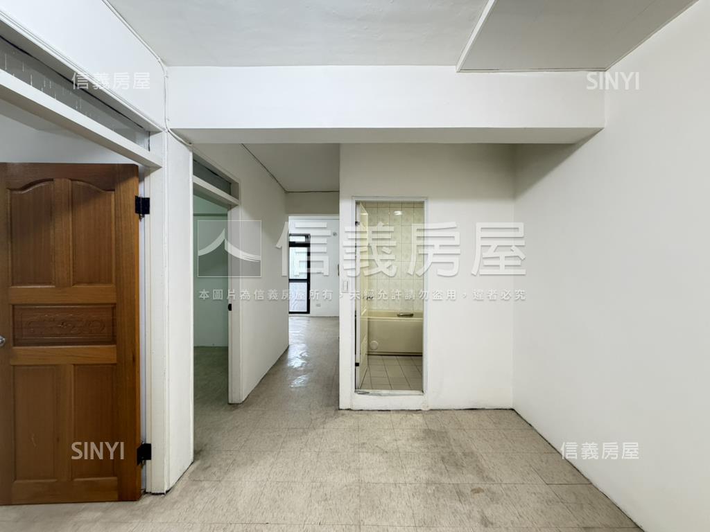 近捷運靜巷低總價三房房屋室內格局與周邊環境
