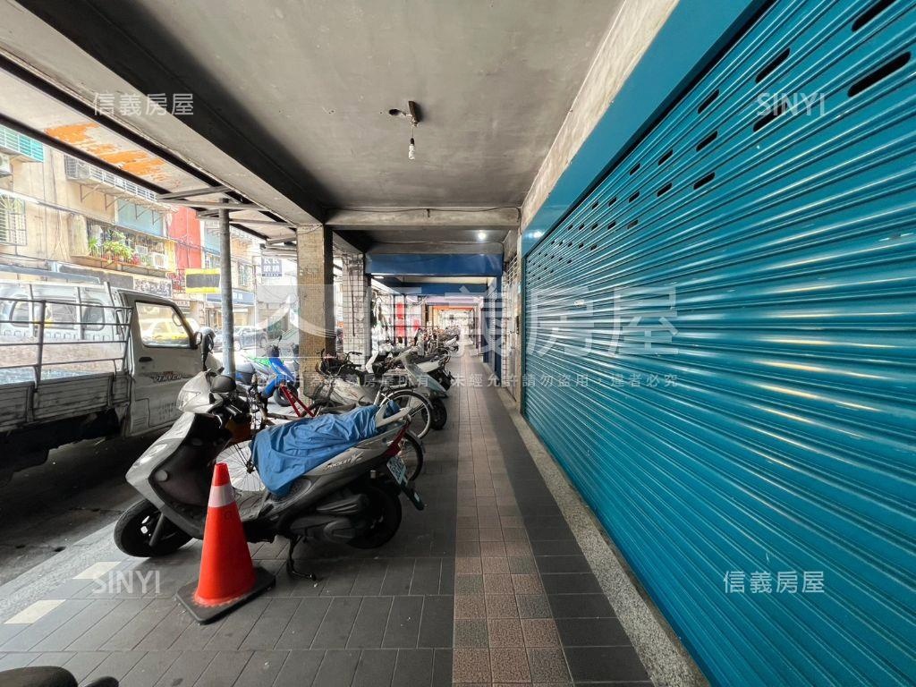 板橋面寬金店面房屋室內格局與周邊環境
