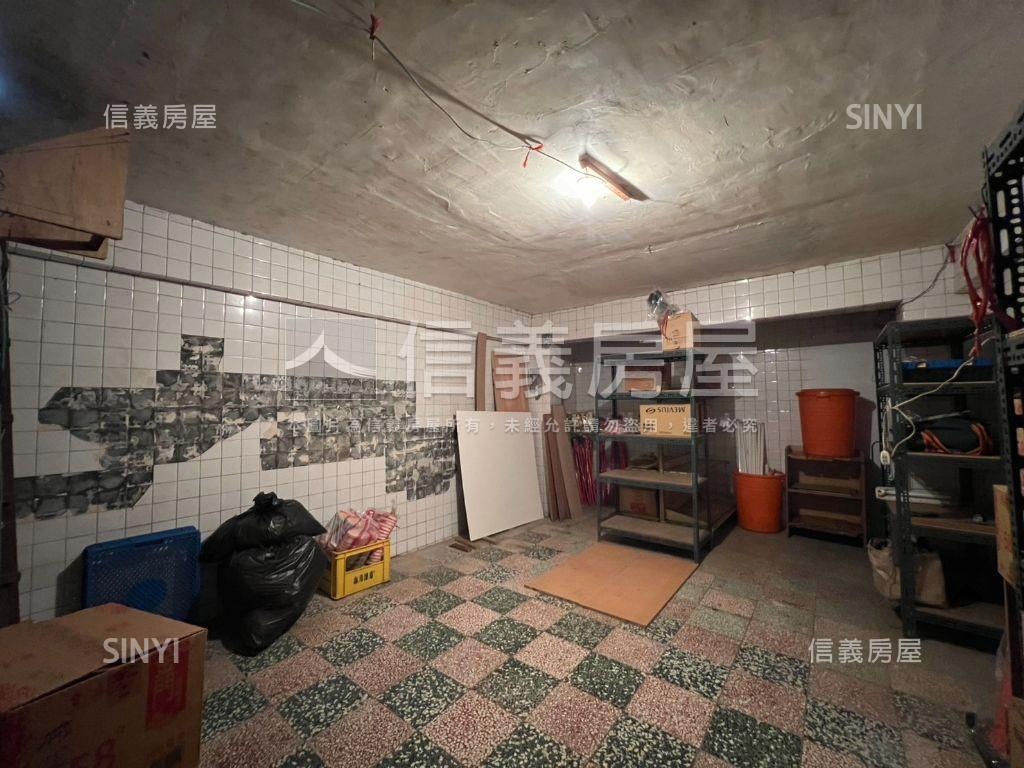 板橋面寬金店面房屋室內格局與周邊環境