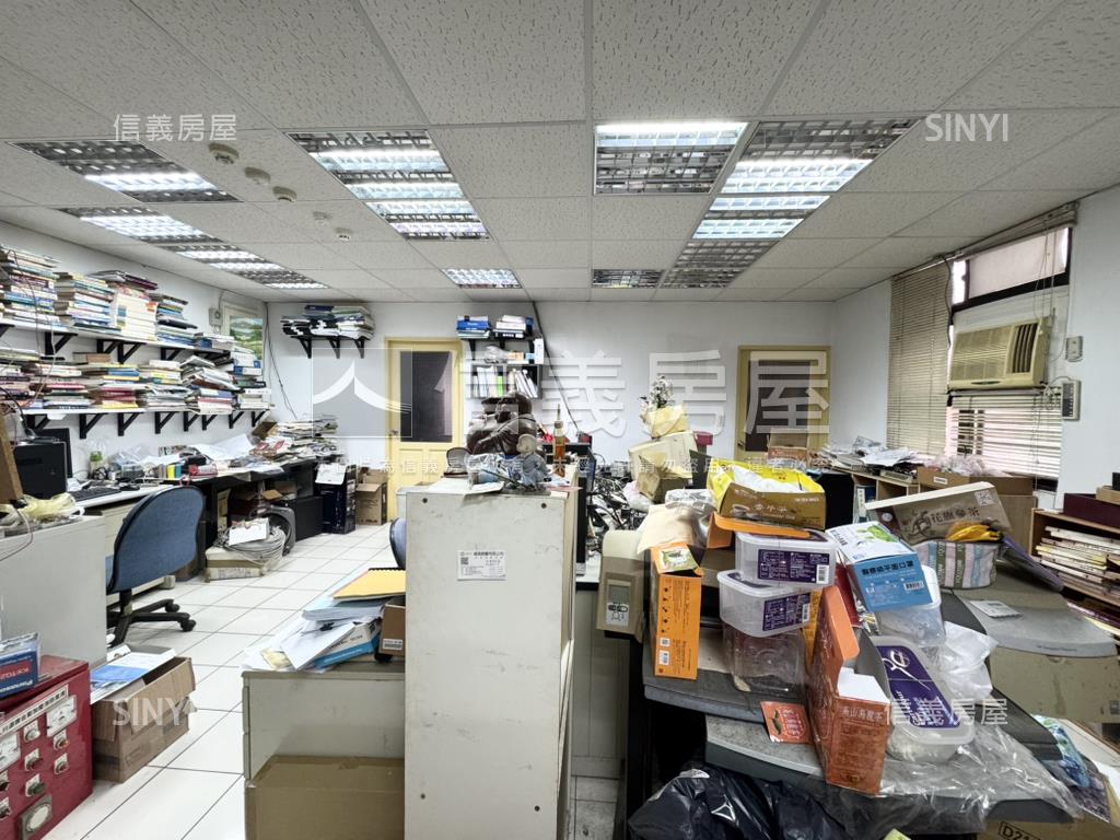 住辦商黃金三樓房屋室內格局與周邊環境