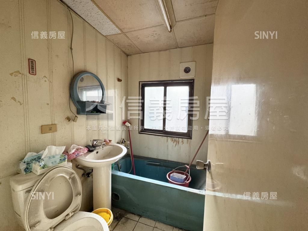 住辦商黃金三樓房屋室內格局與周邊環境