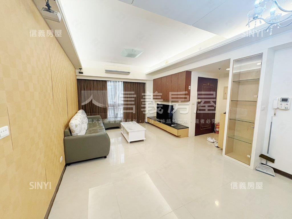 高樓景觀高峰會三房車位房屋室內格局與周邊環境