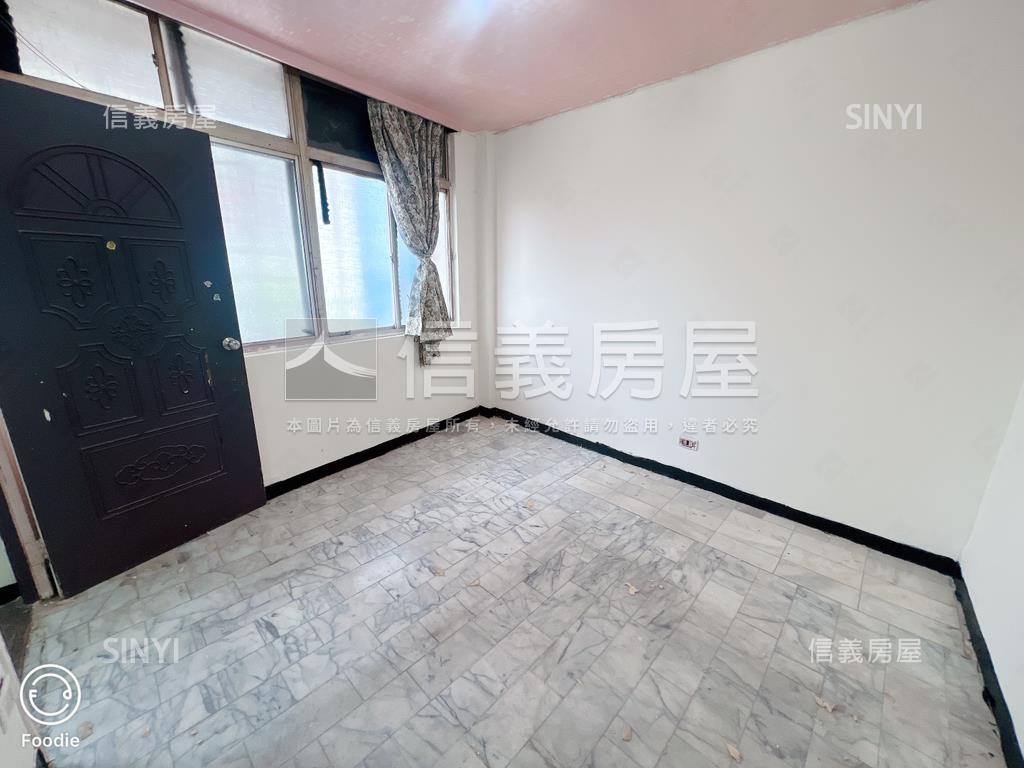 近板橋站三樓公寓房屋室內格局與周邊環境