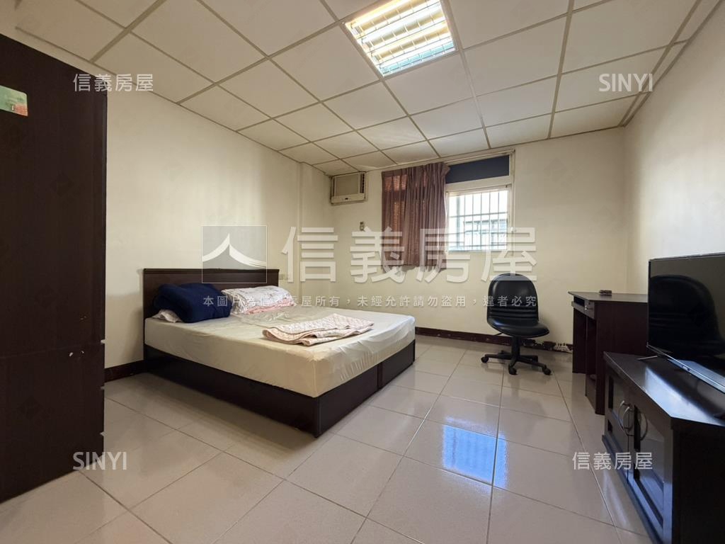 近商圈邊間大地坪透套房屋室內格局與周邊環境