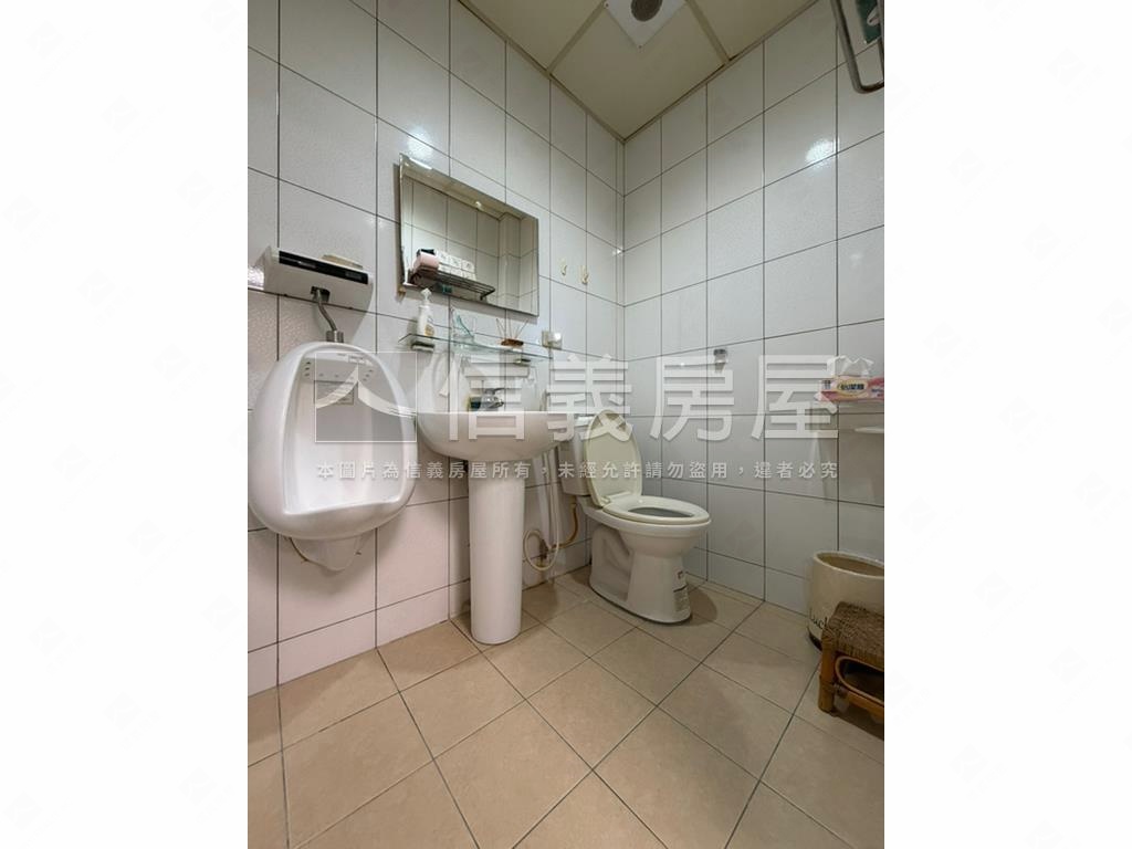 近商圈邊間大地坪透套房屋室內格局與周邊環境