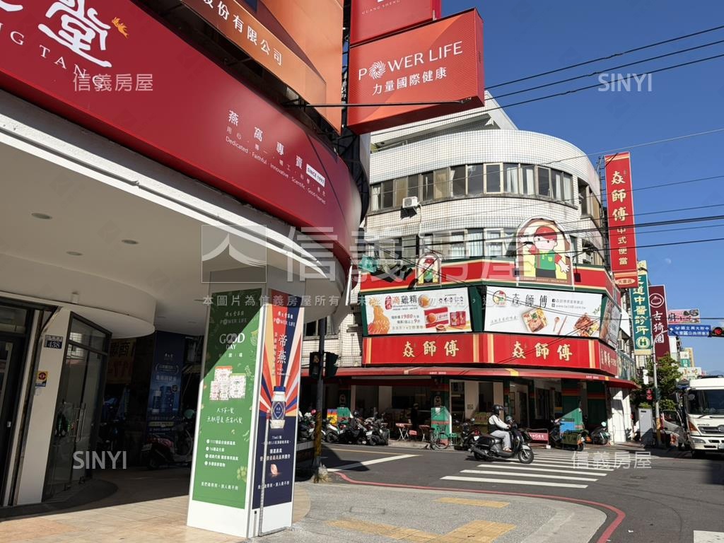 近商圈邊間大地坪透套房屋室內格局與周邊環境