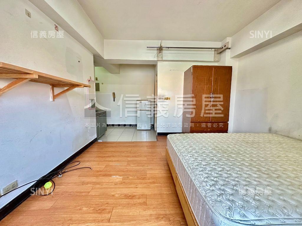 近文心櫻花站大套房房屋室內格局與周邊環境