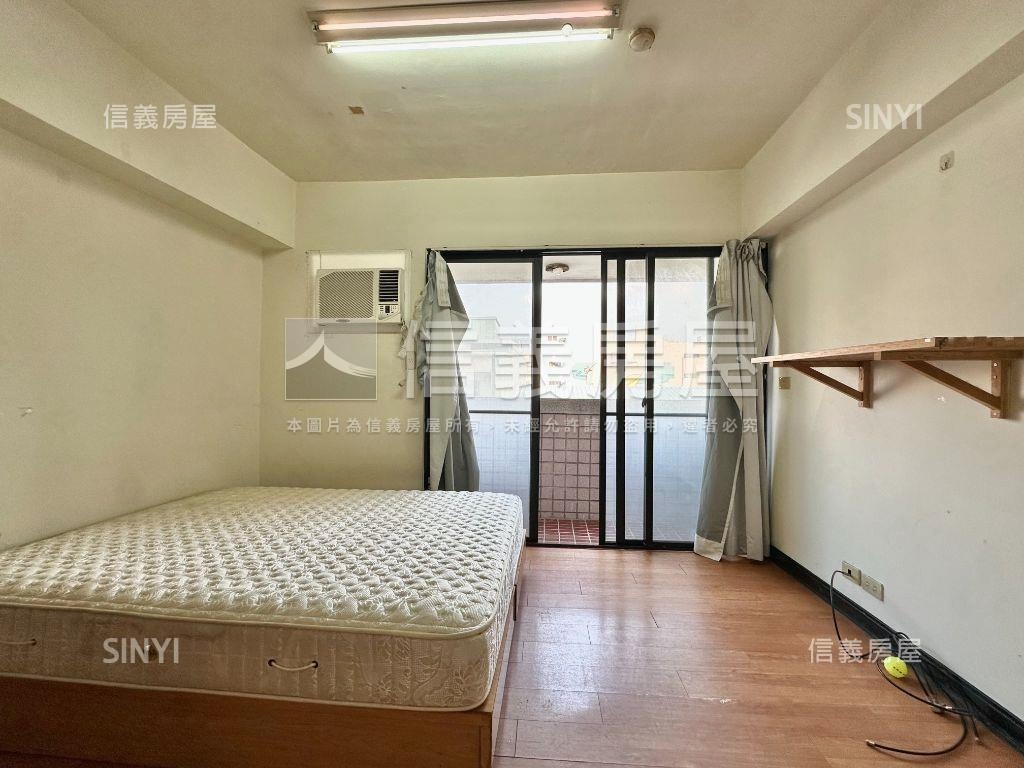 近文心櫻花站大套房房屋室內格局與周邊環境