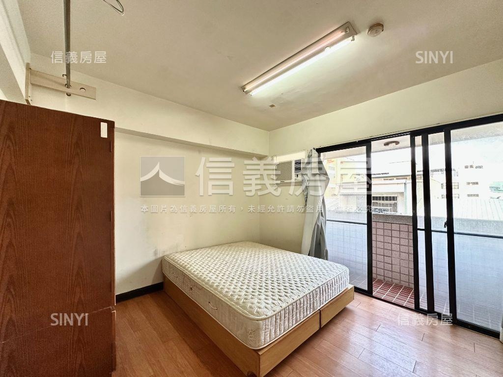 近文心櫻花站大套房房屋室內格局與周邊環境