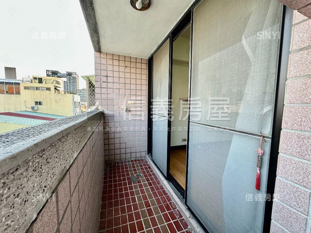 近文心櫻花站大套房房屋室內格局與周邊環境