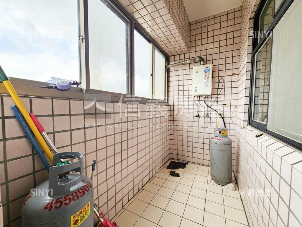 太陽神村電梯四房稀有釋出房屋室內格局與周邊環境
