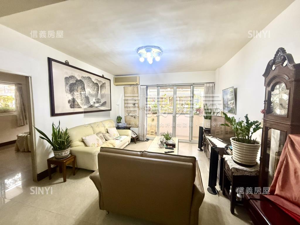 方正邊間精緻四房雅寓房屋室內格局與周邊環境