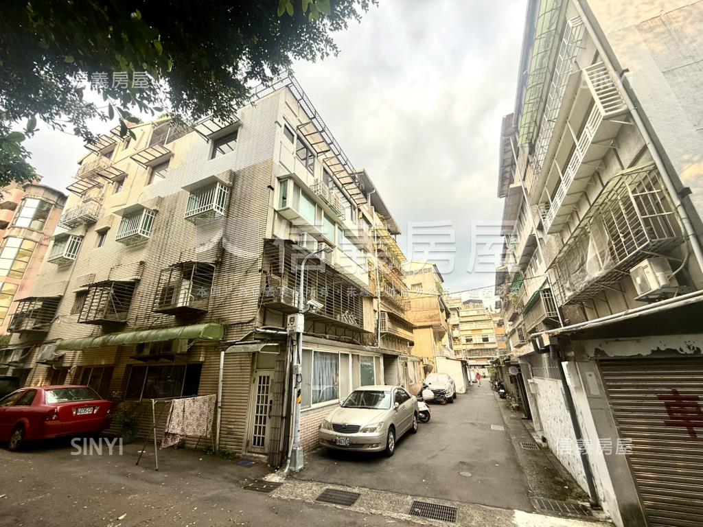 方正邊間精緻四房雅寓房屋室內格局與周邊環境