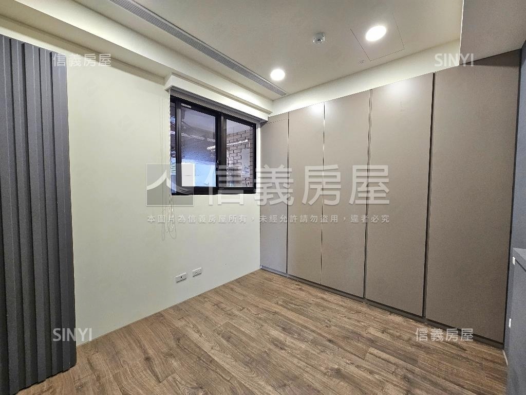 京懋一號兩房車位房屋室內格局與周邊環境