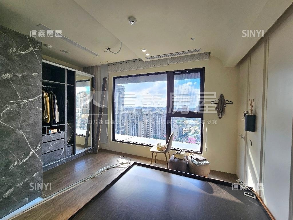 京懋一號兩房車位房屋室內格局與周邊環境