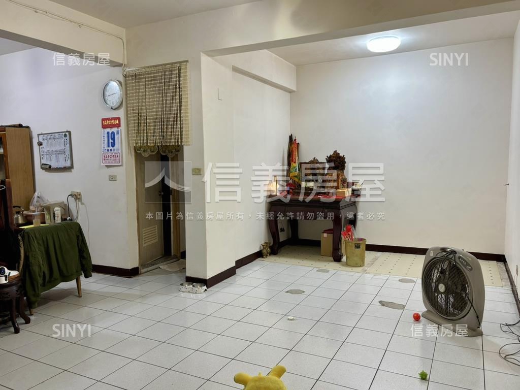 茄興街邊間一樓房屋室內格局與周邊環境