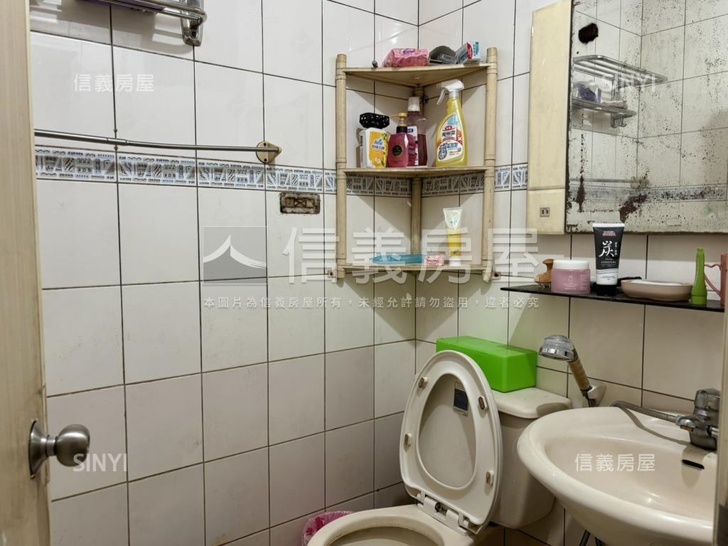 茄興街邊間一樓房屋室內格局與周邊環境