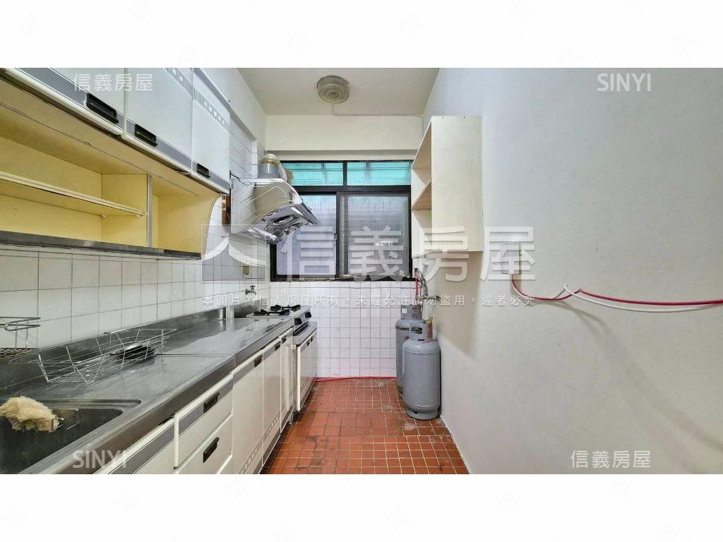 太平低總價三樓公寓房屋室內格局與周邊環境