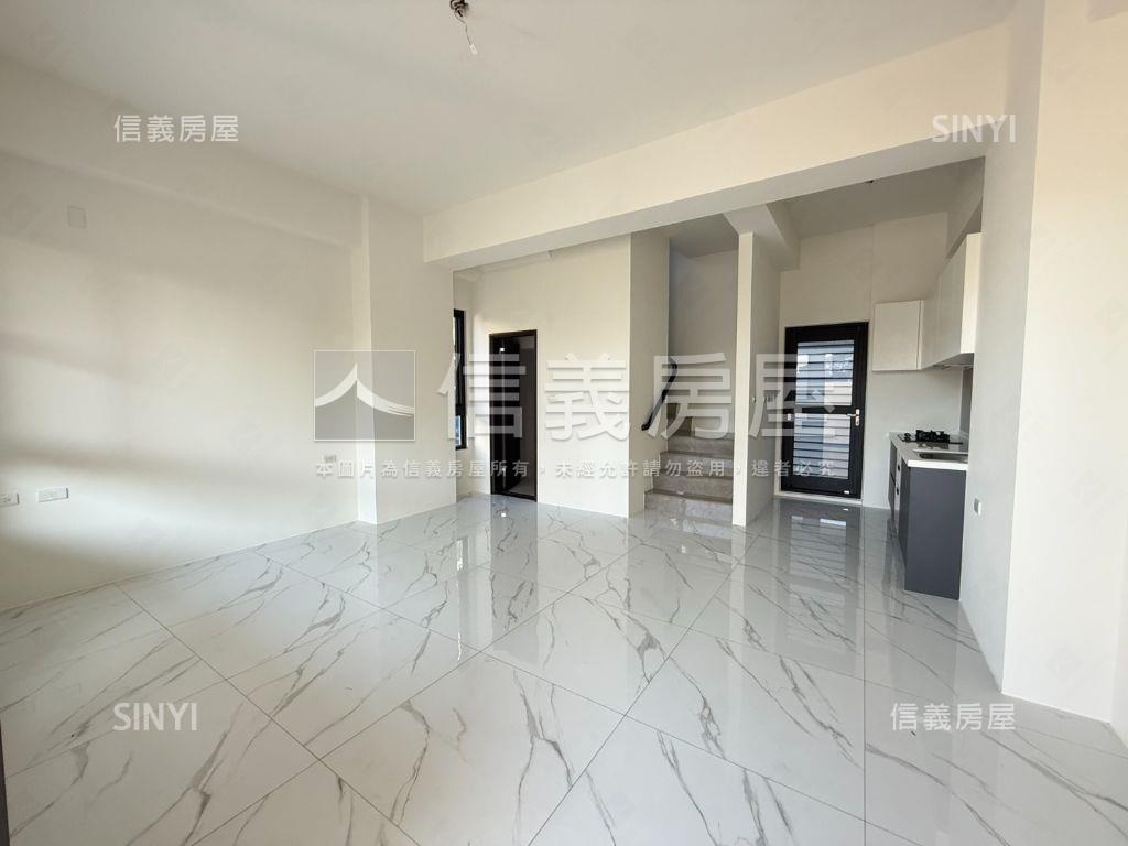 西港檨子林新屋齡｜邊間戶房屋室內格局與周邊環境