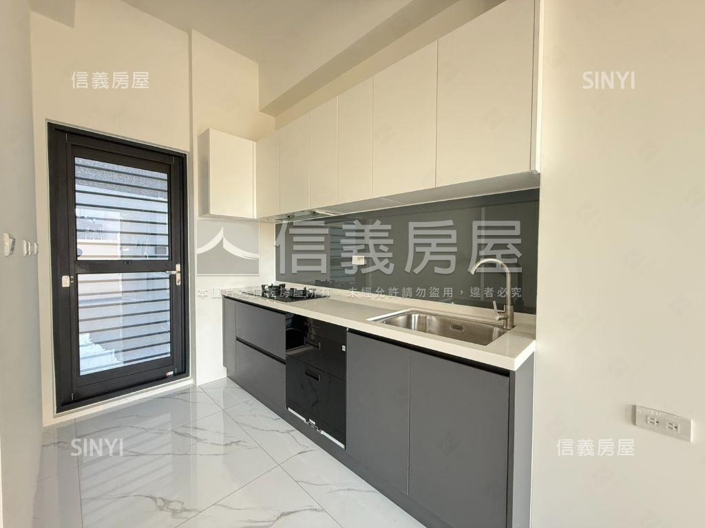 西港檨子林新屋齡｜邊間戶房屋室內格局與周邊環境