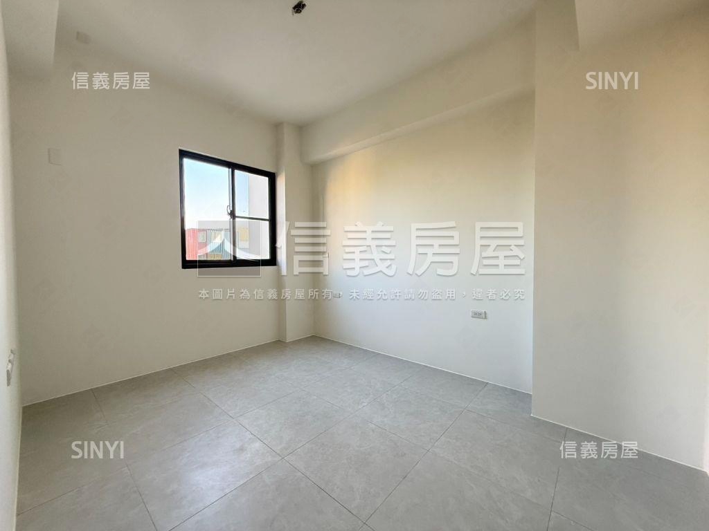 西港檨子林新屋齡｜邊間戶房屋室內格局與周邊環境