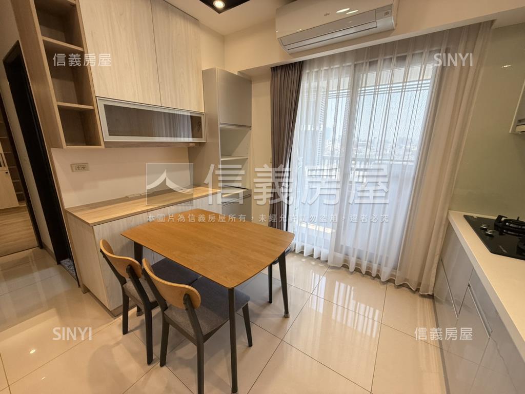 中西區次頂樓２房有平車房屋室內格局與周邊環境