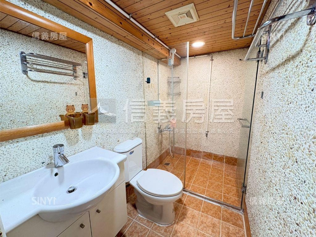 面１０１電梯管理兩房兩衛房屋室內格局與周邊環境