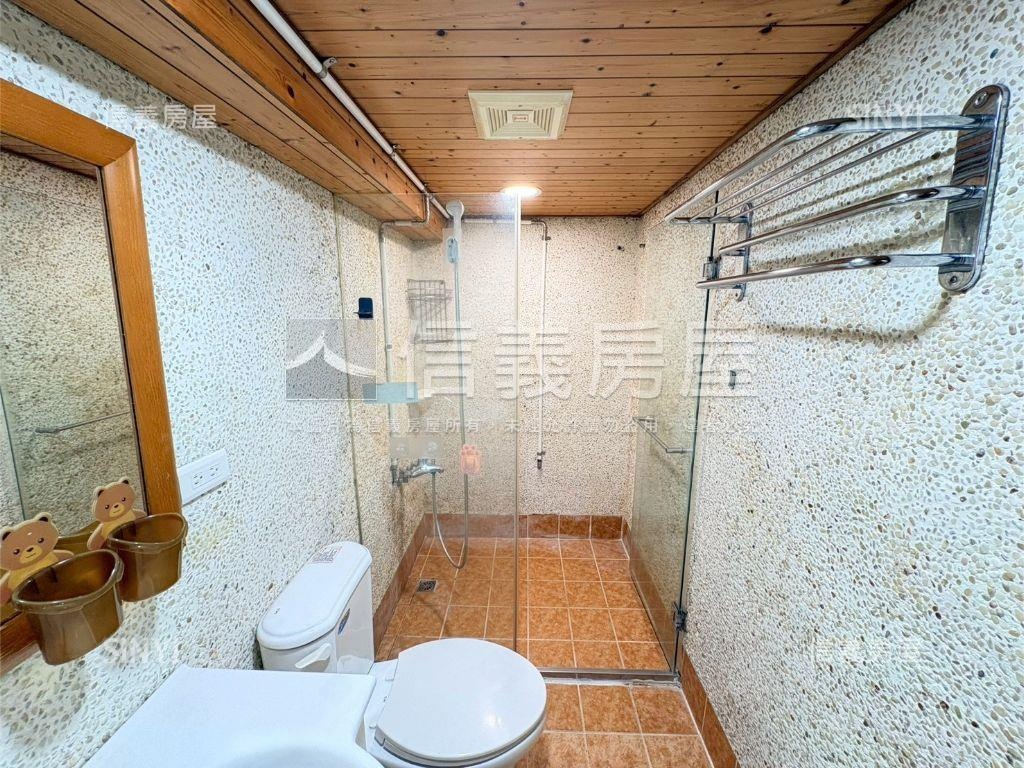 面１０１電梯管理兩房兩衛房屋室內格局與周邊環境