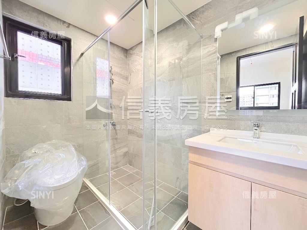 忠孝苑夕陽景觀正２房２衛房屋室內格局與周邊環境