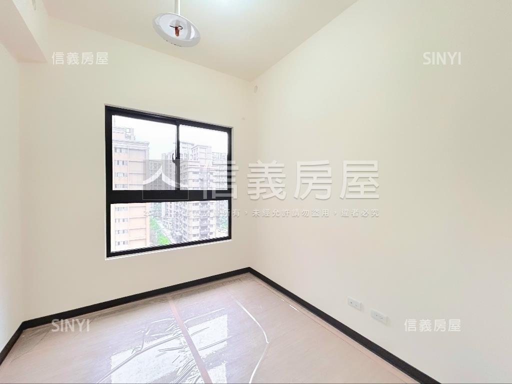 忠孝苑夕陽景觀正２房２衛房屋室內格局與周邊環境