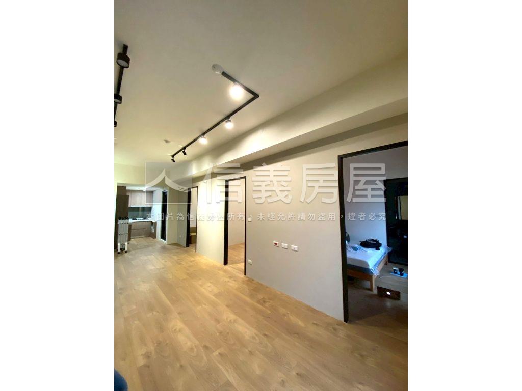 ★專任御中央３極品美三房房屋室內格局與周邊環境