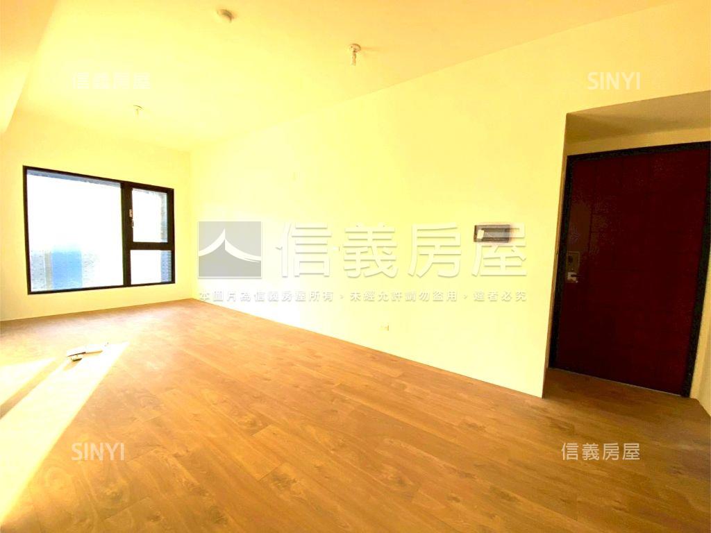 ★專任御中央３極品美三房房屋室內格局與周邊環境