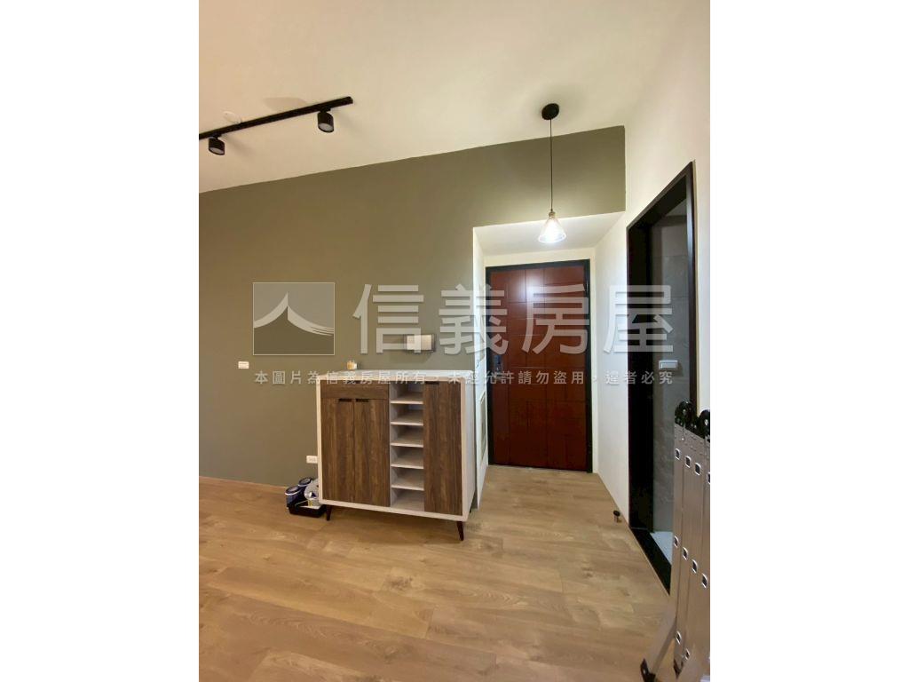 ★專任御中央３極品美三房房屋室內格局與周邊環境