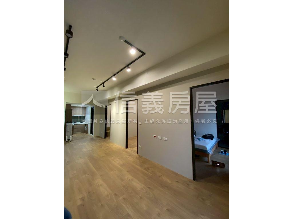 ★專任御中央３極品美三房房屋室內格局與周邊環境