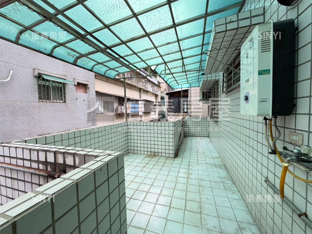 稀有奇岩北投電梯兩房房屋室內格局與周邊環境